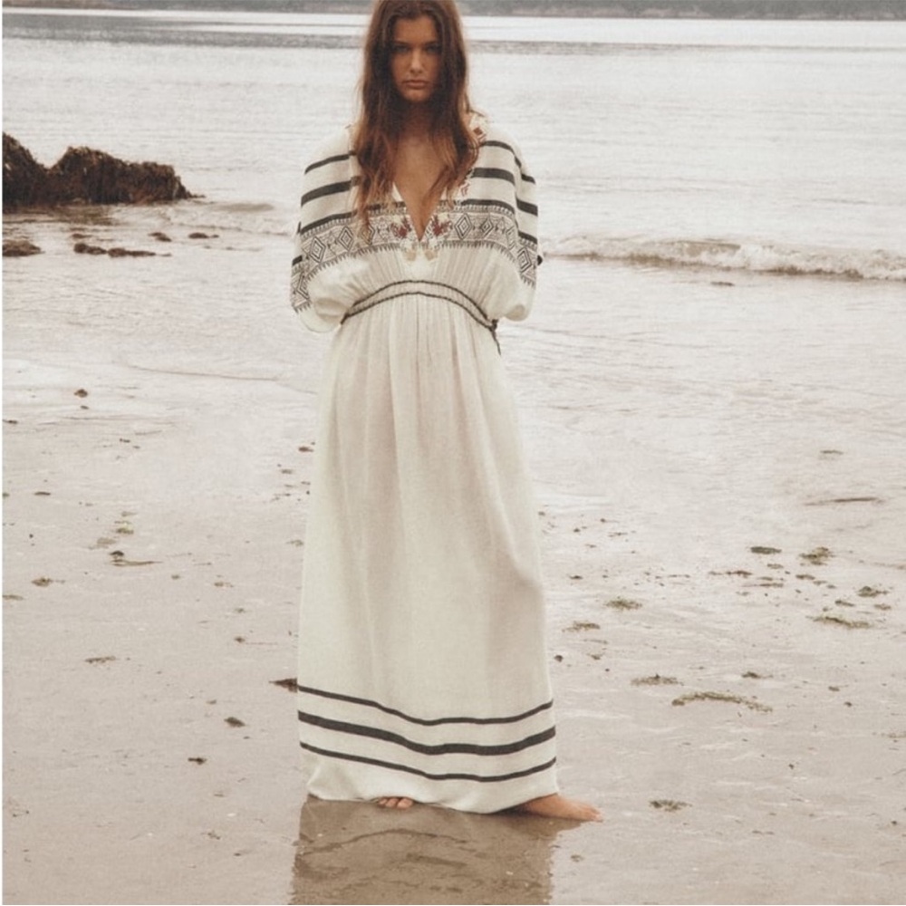 NWT Zara | BEADED KAFTAN DRESS, Size M/L. Bloggers favorite!
